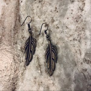 Paparazzi brass feather earrings
